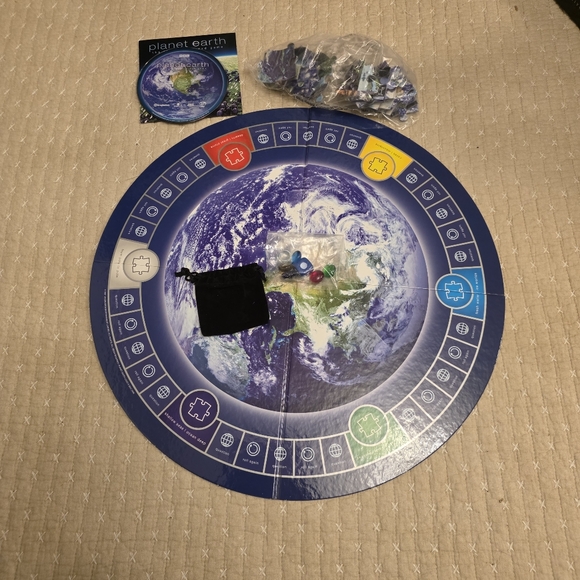 Exploding Kittens Card Game + Planet Earth: The Interactive DVD Game - Picture 3 of 5